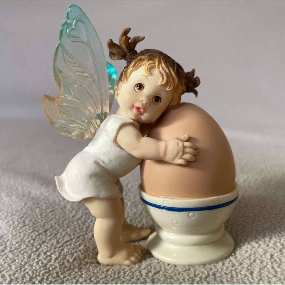 My Little Kitchen Fairies Collectible “Egg Check Fairie” Figurine